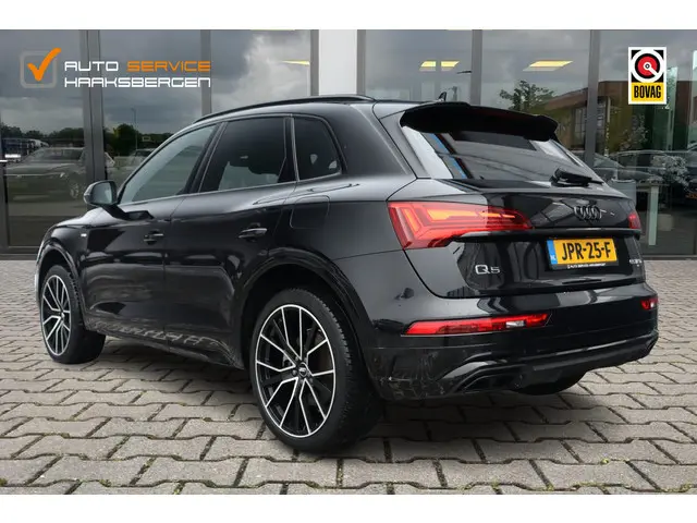 Audi Q5 55 TFSI e Quattro Competition | ACC | Pano | Trekhaak |