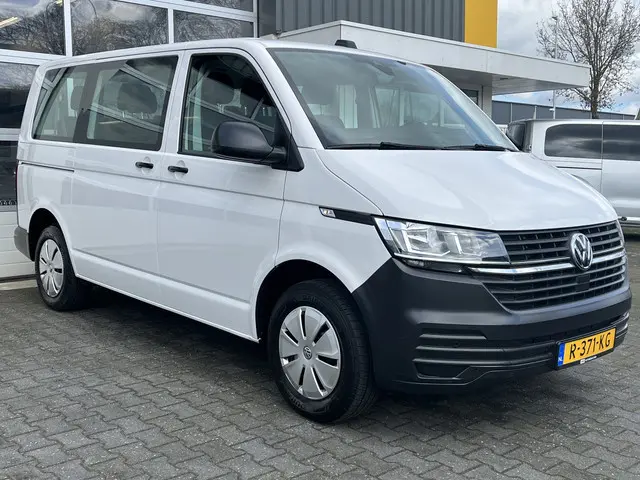 Volkswagen Transporter T6.1 Kombi 2.0 TDI L1H1-9-Persoons Ex BTW Airco Cruise control Stoelverwarmin...