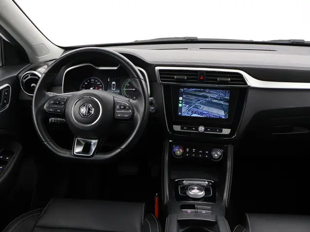 MG MG ZS EV LUXURY 45 kWh + PANORAMA | LEDER | CAMERA | ADAPTIVE CRUISE | STOELVERWARMING