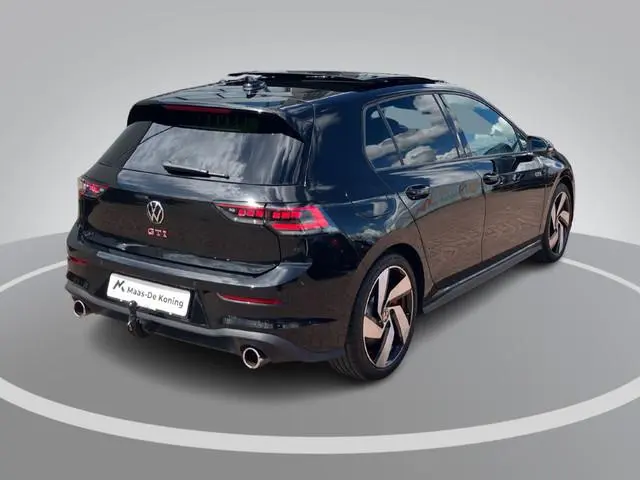Volkswagen Golf 2.0TSI/265PK GTI DSG · Panoramadak · Camera · Trekhaak · Apple/Android Car Play · Ga...