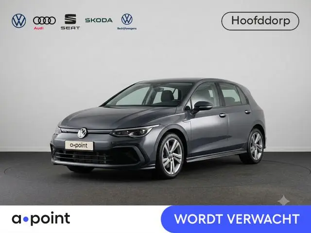 Volkswagen Golf 1.5 eTSI R-Line 130 pk Automaat (DSG) | Navigatie via App | Parkeersensoren | Autom....