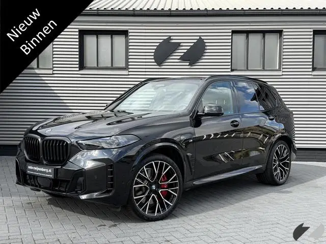 BMW X5 xDrive50e Launch Edition