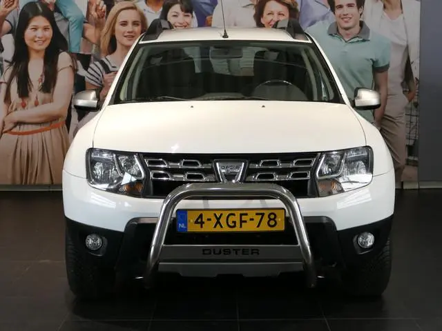 Dacia Duster 1.2 TCe 4x2 Prestige Trekhaak, All season, Bullbar, Sidebars, Sensoren, Cruise, Airco