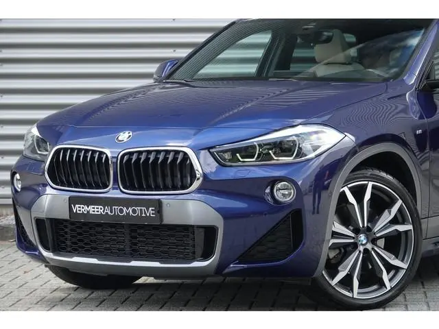 BMW X2 xDrive25d High Executive M-Sport | Panodak | H&K | Trekhaak | ACC | HUD |