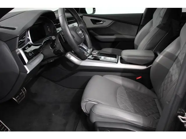 Audi Q8 55 TFSI e PHEV quattro Pro Line S-Line 3* S-Line Leder B&O Trekhaak Elektrisch Luchtvering L...