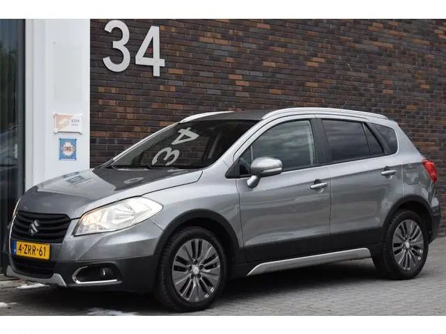 Suzuki S-Cross