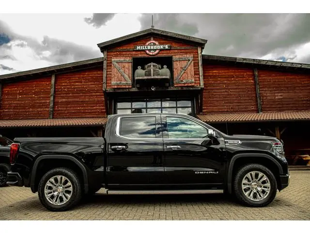 GMC Sierra