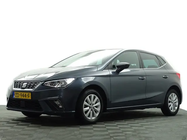 SEAT Ibiza 1.0 TSI Excellence- Alcantara Interieur, CarPlay, Sfeerverlichting, Front Assist, Keyless...