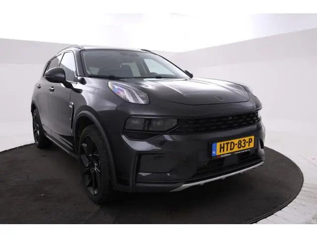 Lynk & Co 01
