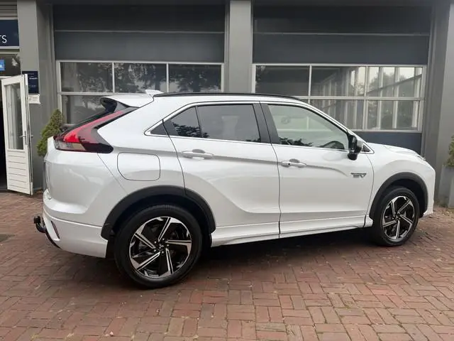 Mitsubishi Eclipse Cross 2.4 PHEV Executive Bj 2024 Km 36.147 Nap 1e eigenaar Plug hybride vol optie