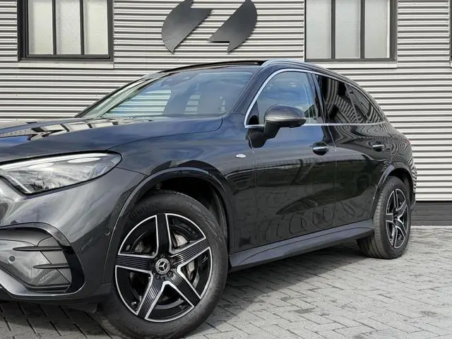 Mercedes-Benz GLC-klasse 300e 4MATIC AMG |Pano|Trekhaak|Luchtv|Achterasbes|