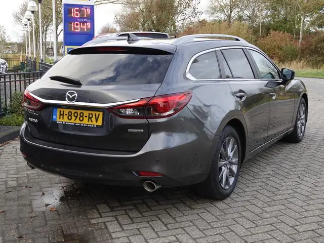 Mazda 6