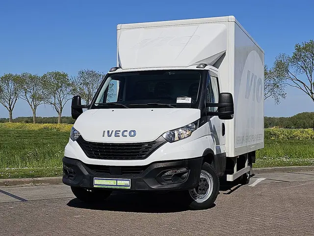IVECO DAILY 35S12 bakwagen laadklep!