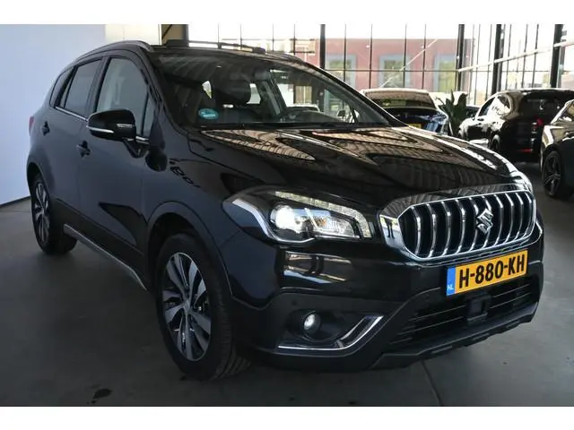 Suzuki S-Cross