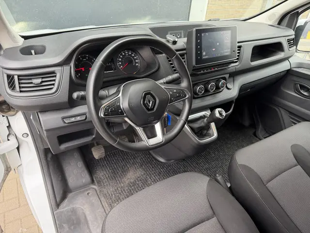 Renault Trafic 2.0 dCi 130 PK Euro 6 T30 L2H1 Work Edition CarPlay/cruise control/trekhaak