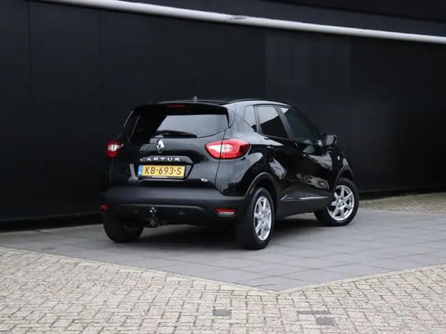 Renault Captur 0.9 TCe Limited | TREKHAAK | PDC | NAVI | CRUISE |