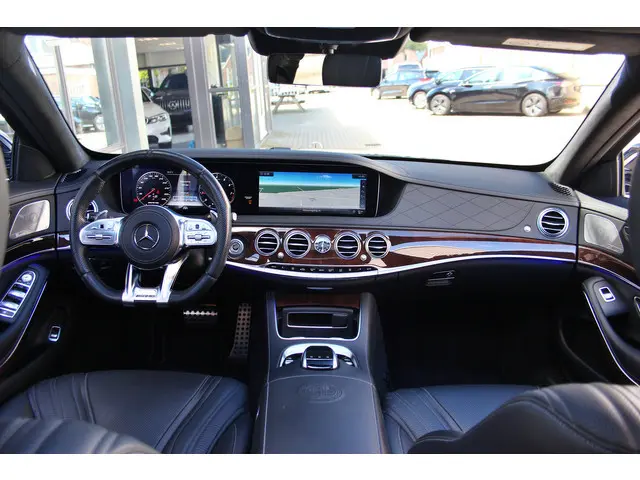 Mercedes-Benz S-Klasse