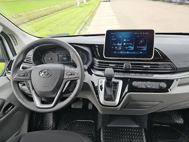 Maxus eDeliver9