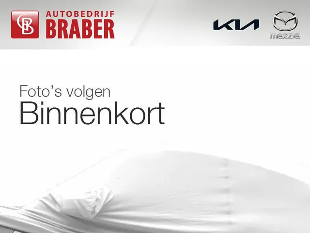 Kia Venga 1.4 CVVT World Cup Edition | Trekhaak | Camera | Panoramadak | Navi | Clima | Cruise |