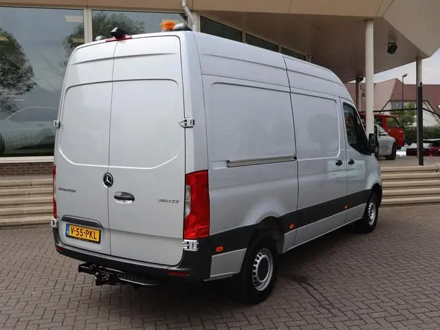 Mercedes-Benz Sprinter 316 2.2 CDI 163 PK AUT. L2H2 + WERKPL. INRICHTING | TREKHAAK 3500 KG! | STAND...