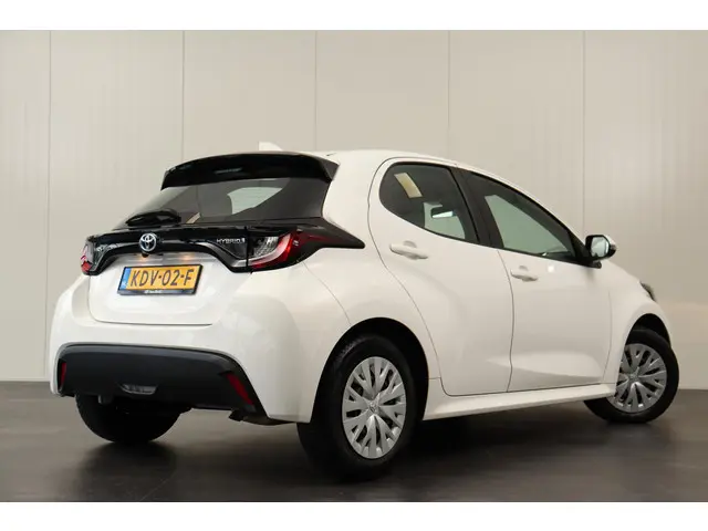 Toyota Yaris 1.5 Hybrid Active, Startknop