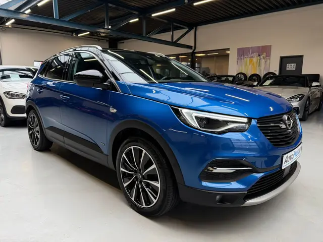 Opel Grandland X 1.6 Turbo Hybrid4 Ultimate Leer Trekhaak LED DAB Stoelverwarming en ventilatie Elek...
