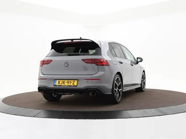 Volkswagen Golf 2.0 TSI 300pk DSG GTI Clubsport · Camera · Akrapovic · Apple/Android Car Play · Stoe...