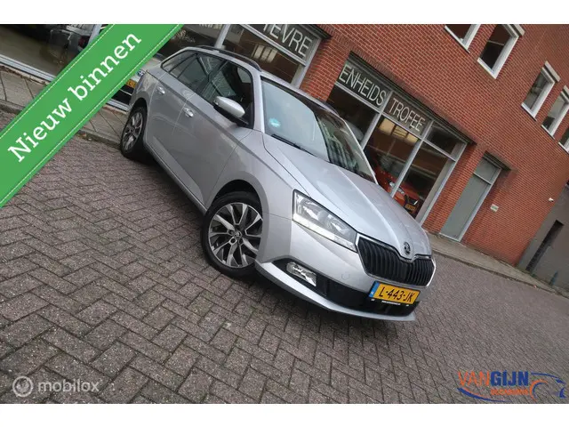 Skoda Fabia Combi 1.0 TSI Business Carplay Navi Climate control