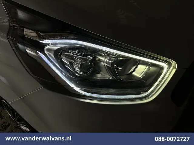 Ford Transit Custom 2.0 TDCI 130pk L2H1 Euro6 Airco | Camera | LED | Apple Carplay | Cruisecontrol |...
