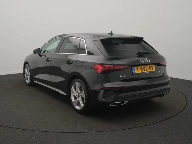 Audi A3 Sportback 35 TFSI S edition - RIJKLAARPRIJS - Automaat - All Seasonbanden - Achteruitrijcame...