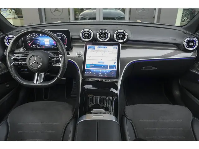 Mercedes-Benz C-klasse C300 AMG 258pk Panoramadak Burmester 3d Digital light Distronic+ Stuurassiste...