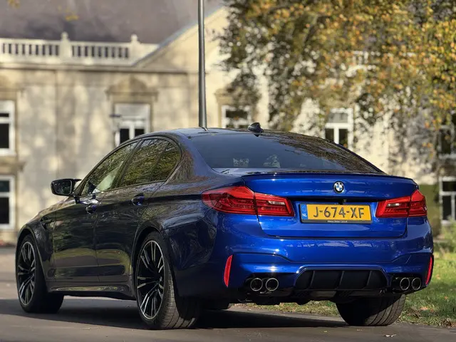 BMW M5