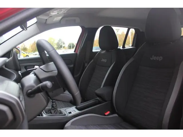 Jeep Avenger 1.2 Longitude | DAB+ RADIO | APPLE CARPLAY / ANDROID AUTO | CRUISE CONTROL | LED KOPLAM...