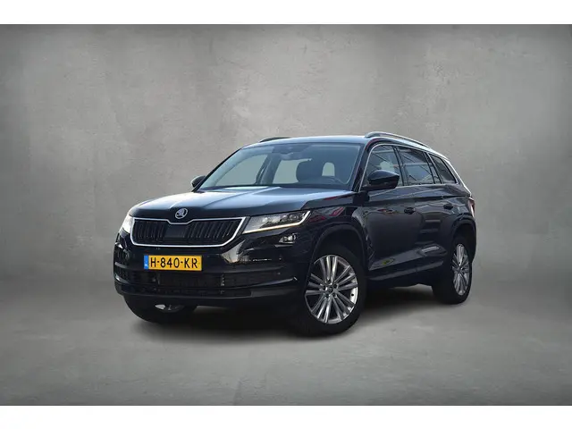 Skoda Kodiaq 1.5 TSI Limited Business Edition | Pano | Half Leer | Apple CarPlay | Camera