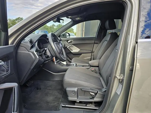 Audi Q3 35 TFSI S Line Pro Line | Automaat | Trekhaak | Stoelverwarming | MMI Plus | Virtual | Elek....