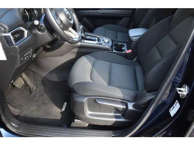 Mazda CX-5 2.0 e-SA-G M Hybrid 165 Advantage / Automaat / 360 Camera /  Carplay / Parkeerhulp / Trekhaak  2000kg / Stoel & stuur verwarming