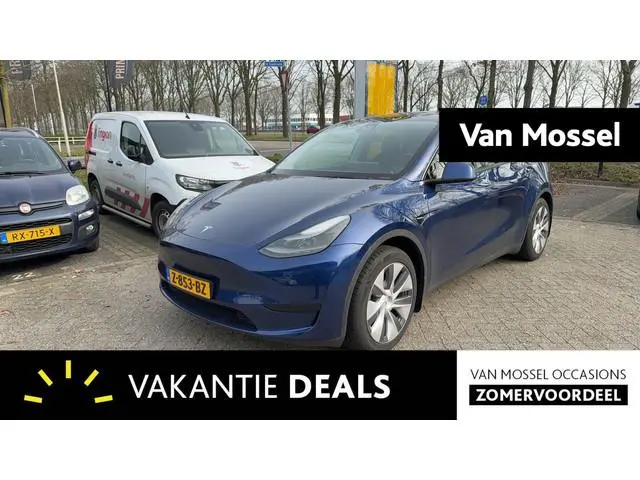 Tesla Model Y RWD 58 kWh | Lederen Bekleding | 360 Camera | Stoelverwarming |