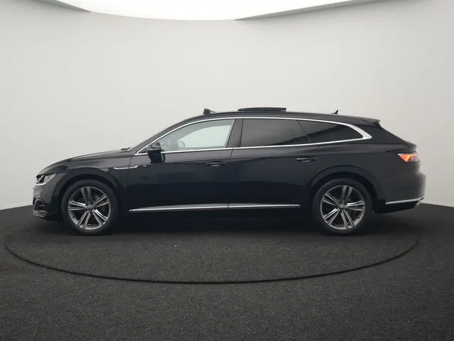 Volkswagen Arteon Shooting Brake 1.4 TSI eHybrid R-Line Business+ Plug In Hybrid 218pk Dealer O.H PH...