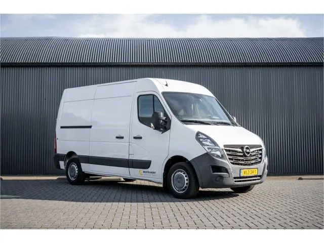 Opel Movano