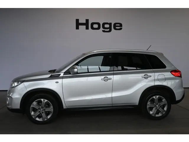 Suzuki Vitara 1.6 Exclusive Clima Navigatie Trekhaak Goed Onderhouden! Inruil Mogelijk!