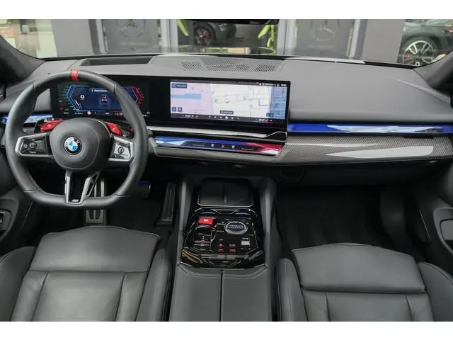 BMW M5 Touring V8 727pk Hybrid Panoramadak Keramisch Full carbon pack *BTW* NLauto VOL VOL VOL!!!