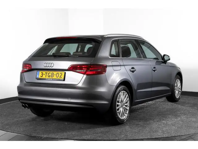 Audi A3 Sportback 1.4 TFSI 122 PK Ambiente - Automaat Orig. NL | Cruise | PDC | ECC | LM 16" |
