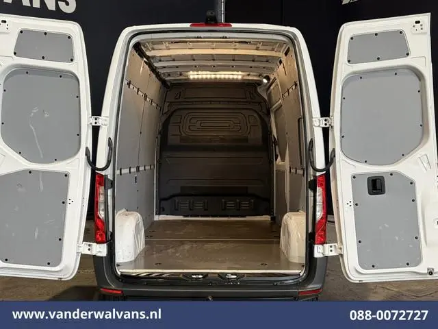 Mercedes-Benz Sprinter 211 CDI 115pk L2H2 Euro6 Airco | Trekhaak | Bijrijdersbank bluetooth telefoon...