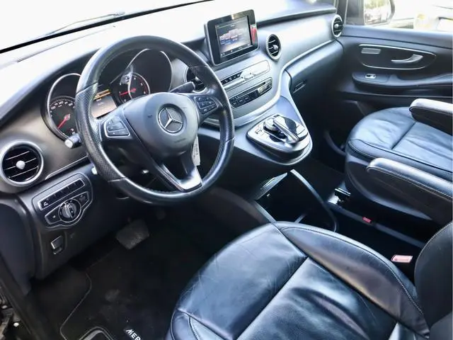 Mercedes-Benz V-klasse 250 AUTOMAAT  PERSONEN UITVOERING