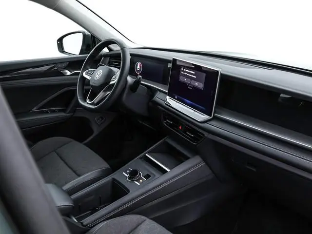 Volkswagen Tayron 1.5 204pk DSG eHybrid Life Edition · Camera · Wegklapbare Trekhaak · Stoel-& Stuur...