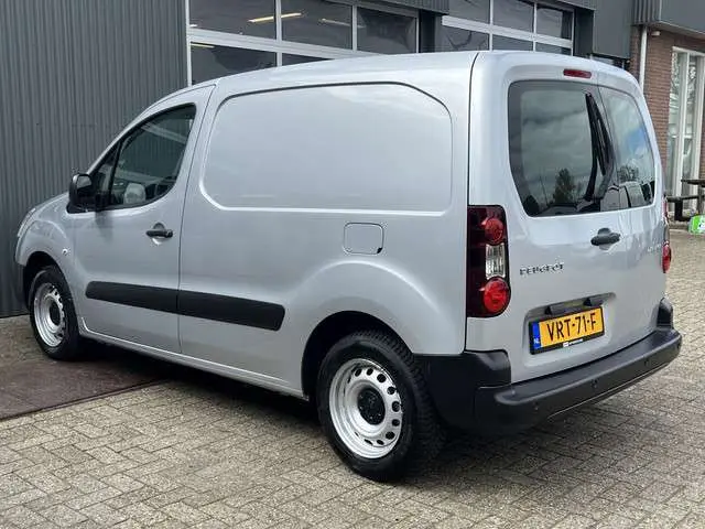 Peugeot Partner 120 1.6 HDi 10x voorradig Marge Airco Btw / Bpm vij Cruise controle Parkeerhulp achter Navigatiesysteem Dealer onderhouden Euro 6 Ex overheid Bpm en btw vrij voor particulier gebruik!! Marge