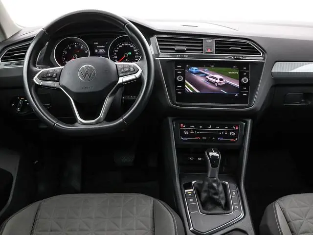Volkswagen Tiguan 1.5 TSI 150pk DSG Elegance · Camera · Apple/Android Car Play · Stuur- & Stoelverwa...