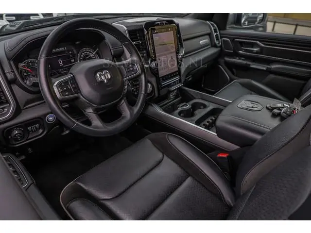 Dodge RAM BLACK OPS | 5.7 V8 HEMI | WIDEBODY HULK | OPEN UITLAAT KLEP | ZEER DIK | DUBBELE CABINE |...