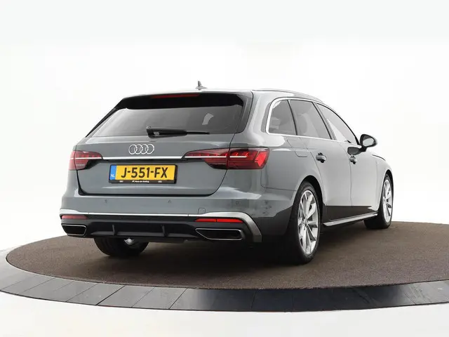Audi A4 Avant 35 TFSI 150PK S line · Navigatie · Virtual Cockpit ·  Apple/Android Car Play · 18'' ·...