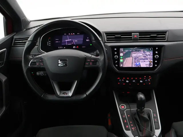 SEAT Arona 1.0 TSI AUT. FR SPORT + ADAPTIVE CRUISE | CAMERA VIRTUAL COCKPIT | TREKHAAK | APPLE CARPL...